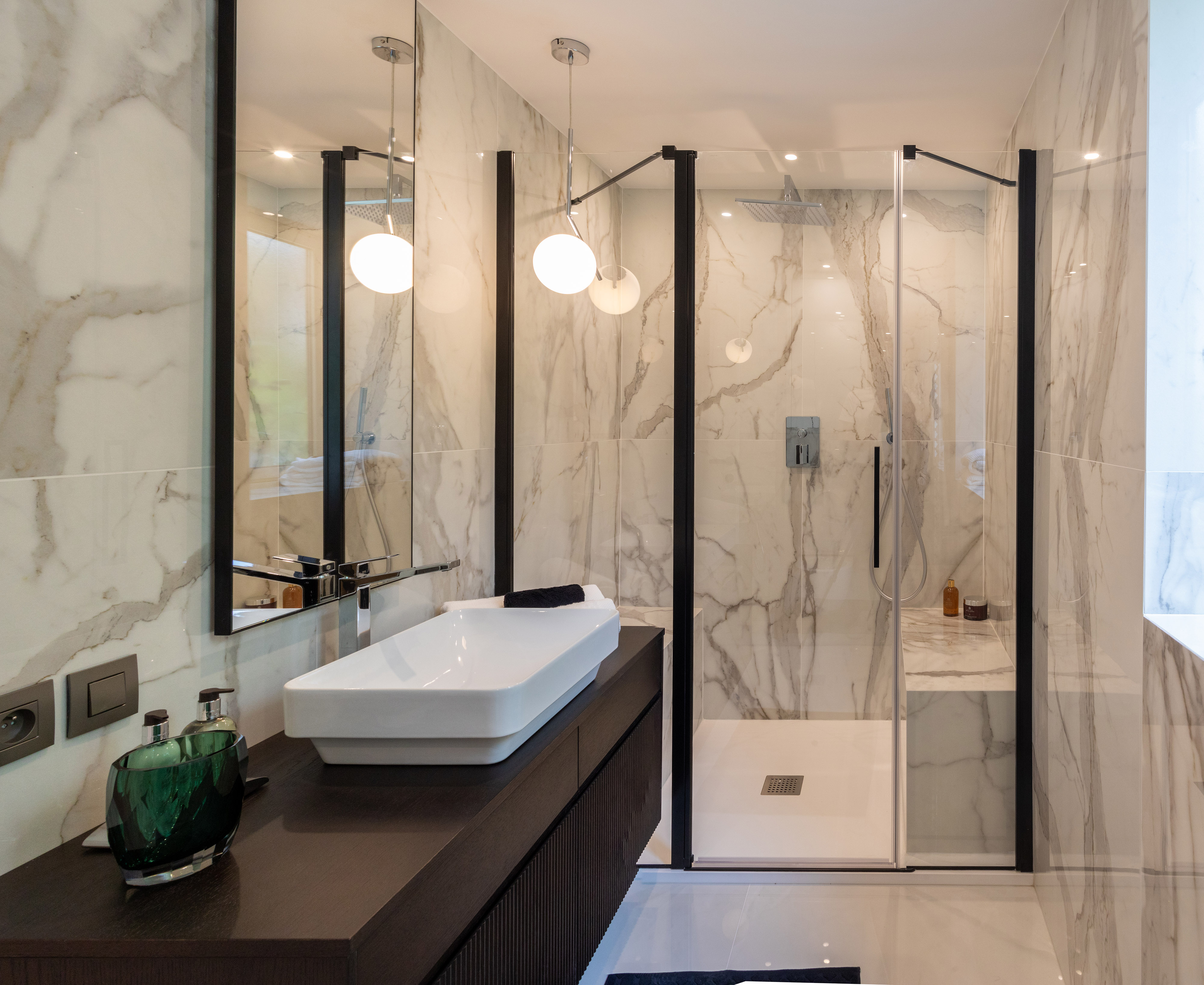 Résidence d’Exception avec Terrasse de Plain-Pied – Appartement Familial Luxueusement Rénové à Monaco