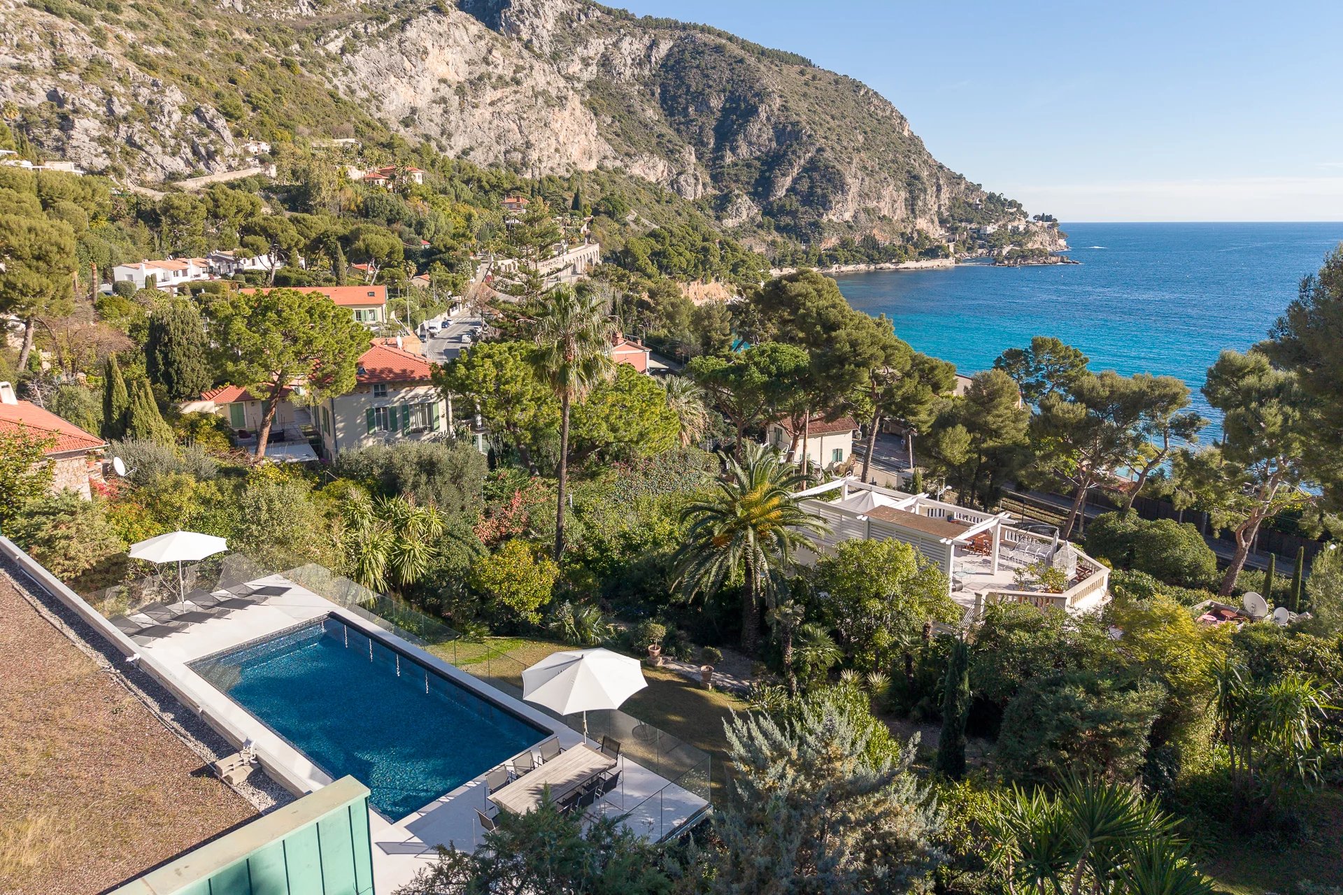 Superbe villa contemporaine à quelques minutes de Monaco